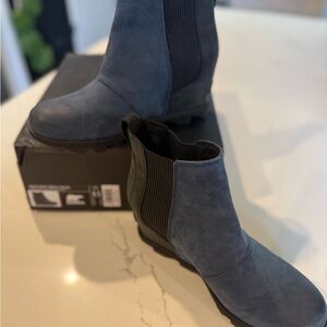 Sorel Joan of Arctic Wedge II Chelsea in Collegiate Navy